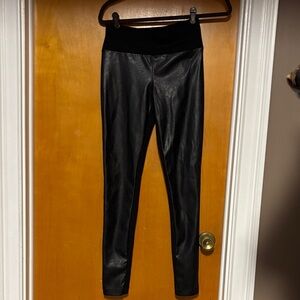 Chic Black faux leather Leggings